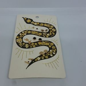 Free People Earrings Set